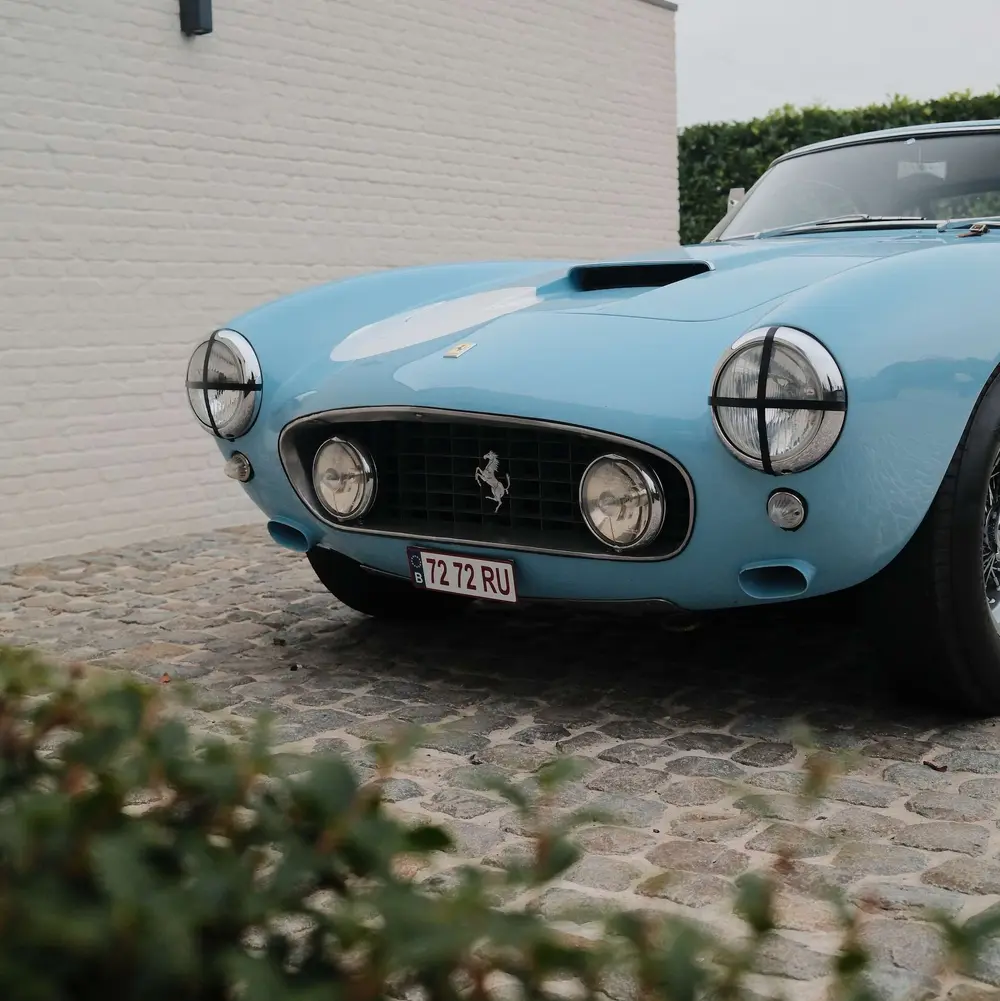 Driving Belgian Roads with The legendary Ferrari SWB
